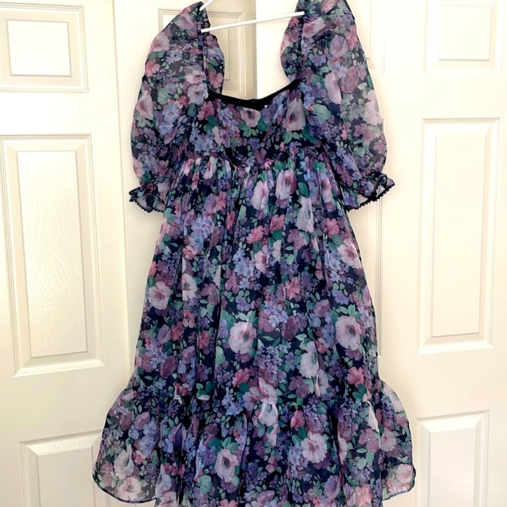 *HARD TO FIND/HIGHLY DESIRED* NWT Selkie Nirvana French Puff Dress Size Medium